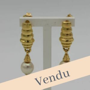 Boucles Pendantes en or jaune 18K